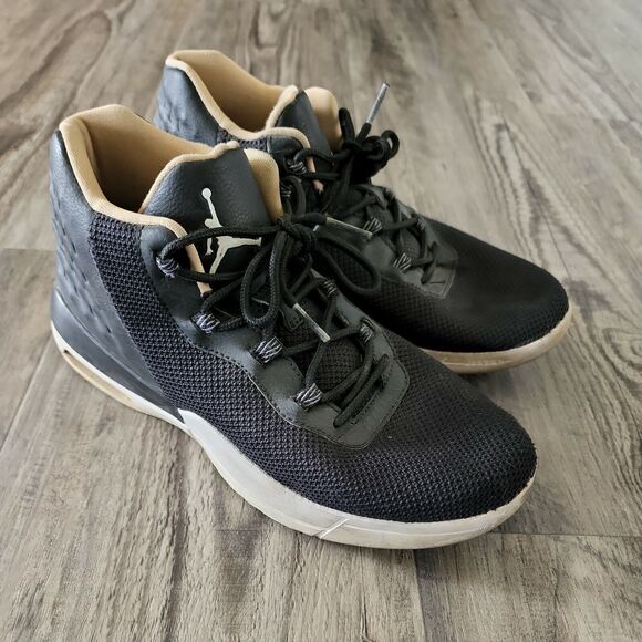 Nike Air Jordan Academy BG Youth Black/White Athletic Shoes Size 6Y 844520-012 - Picture 3 of 5